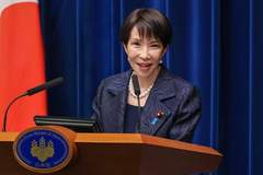 高市早苗掀桌后日本对华定性调整，中方舰队南下强化东海防卫布局