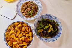 时不时吃点不那么清淡的食物，挺开心