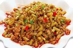 米粉伴侣：酸笋、酸豆角与辣椒的“黄金三角”