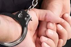 留学生谎称申请牛津大学骗父母借债近千万,挥霍女友身上获刑11年