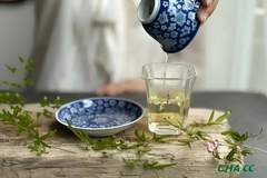 温度密码：不同火候如何重塑白茶的灵魂风味