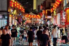福建漳州古城暑期游客众多人气旺盛