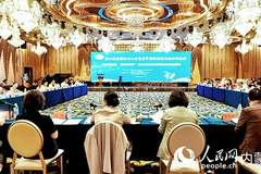 7月23日全国多地专家齐聚包头土右旗 为二人台艺术高质量发展敲定创新路径
