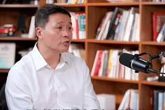 经济学家朱宁直言：中国家庭房产占比超国际两倍，鼓励转向金融资产配置，强调无流动性资产无价值