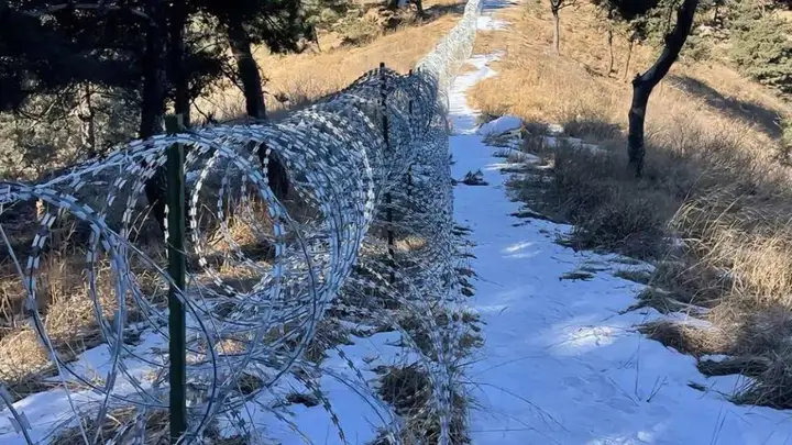 泰山景区回应“修建刀片隔离铁丝网”