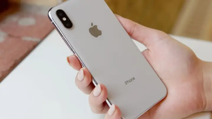 重演iPhone X,折叠屏iPhone或延期开卖,黄牛表示将加价至少50%
