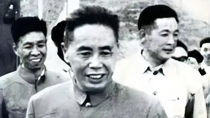 谢富治上将去世前拉住陈康的手,含泪提出一个要求:我没干坏事,你帮我作证
