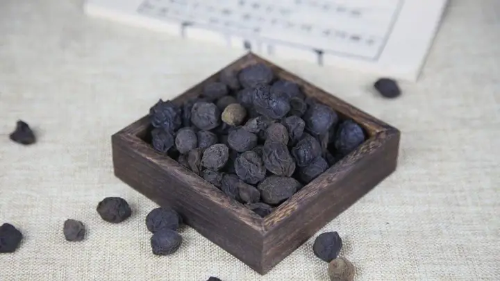 药食推荐丨7月准备开启三伏天“副本”,这种小黑果助你稳稳“通关”