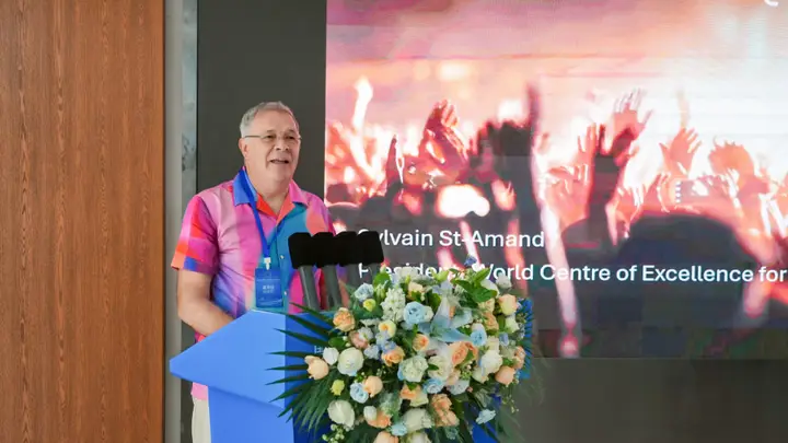 国际啤酒节联盟合作机制2026青岛会议在青岛西海岸新区金沙滩啤酒城举行