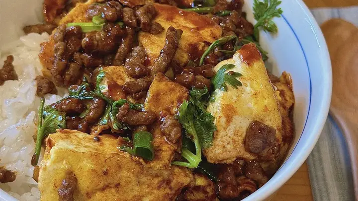 家常豆花牛肉解锁鲜香暴击 一口就爱上的治愈美食