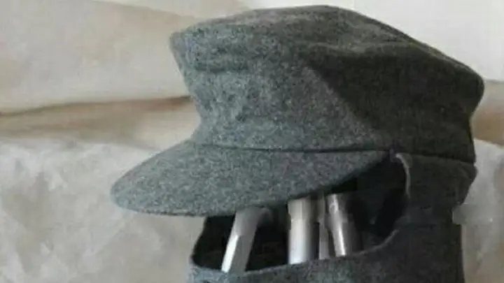 八路军帽子上的两粒扣有什么作用?看完就知道有多高明了