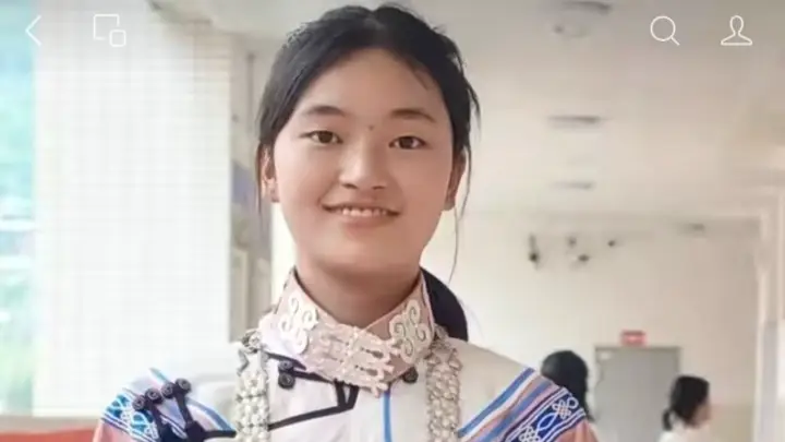 彝族女孩查分后先喂猪,武汉大学回应:期待你加入