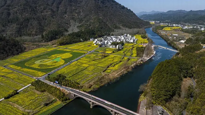 休宁旅行必体验:齐云山道境清幽 木梨硔悬空村落云海绝美