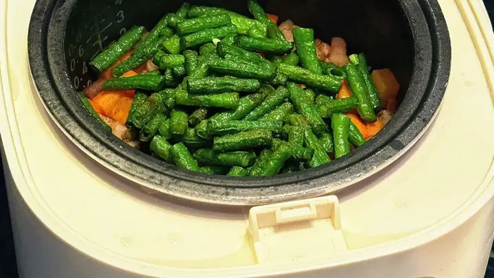 一碗饭一口糟：苏帮菜里的童年与乡思